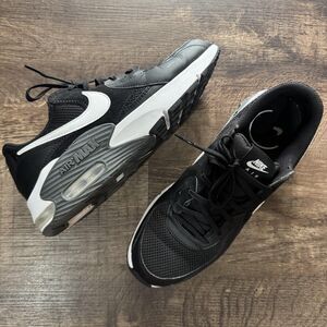 Nike Air Max Shoes Womens Size 10 Black White Comfort Cushioned Sneakers Sport